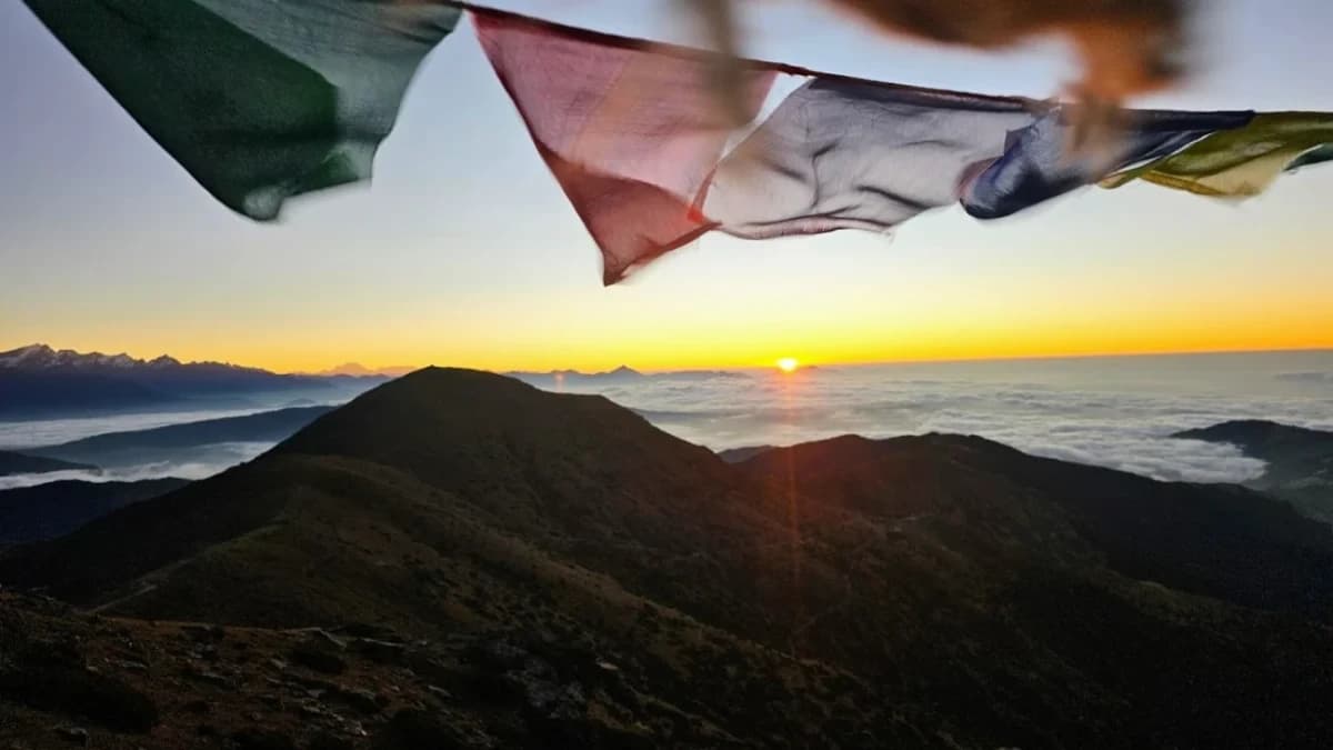 pikey-peak-trek-view