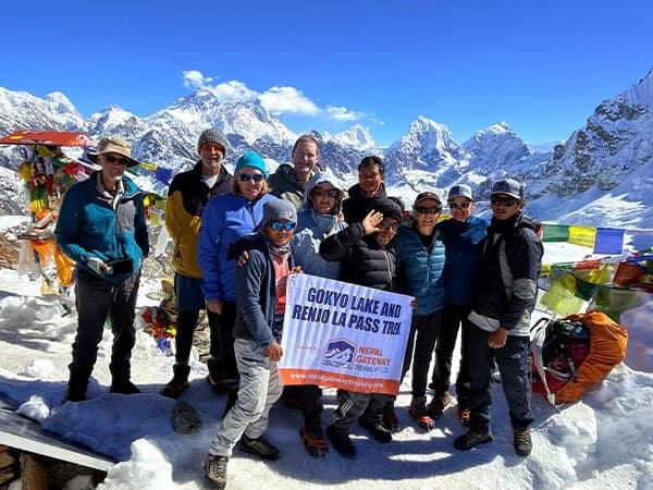 Gokyo Renjo Pass Trek